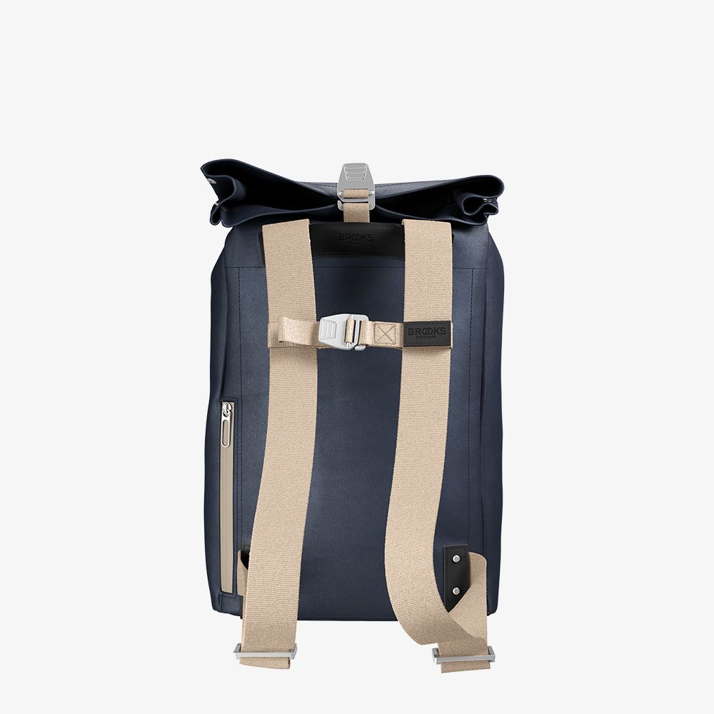 bb043-a07267-pickwick-cotton_canvas-26l-dark_blue-black-back_2 Brooks Pickwick